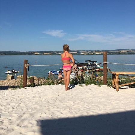 فيلا Petadvacitka Česká Skalice المظهر الخارجي الصورة